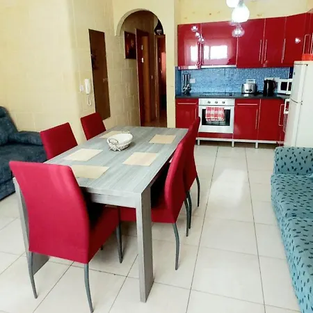 Appartement With Pool